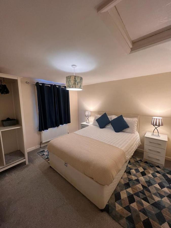 Nestled Inn Canterbury Bagian luar foto