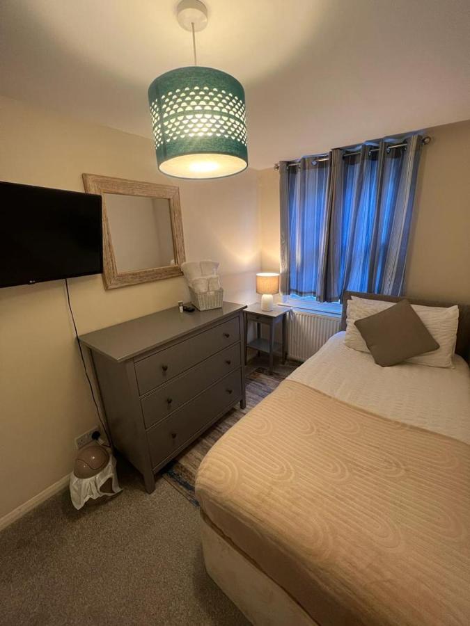 Nestled Inn Canterbury Bagian luar foto
